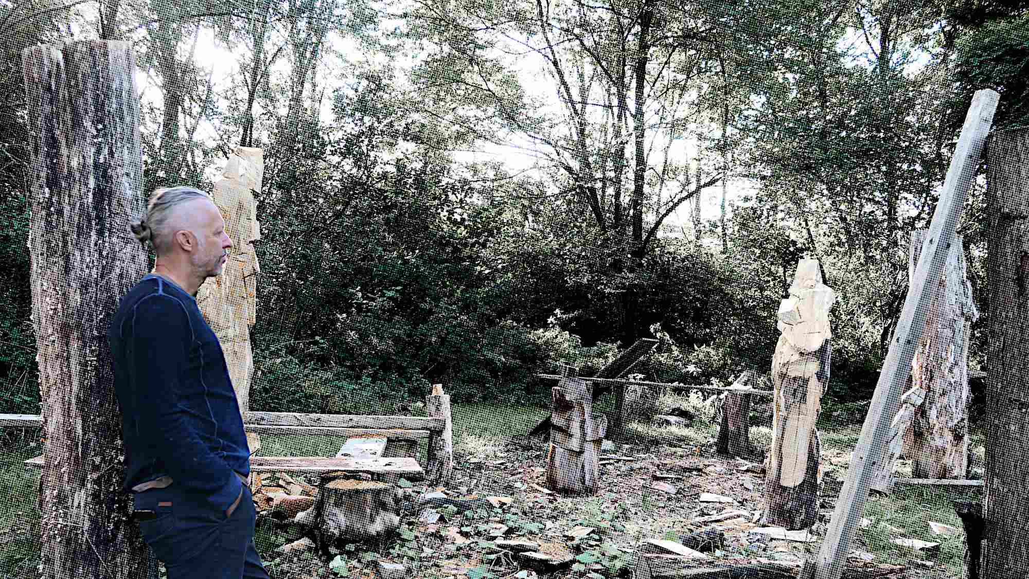 Künstler und Holzbildhauer Klaus Schwendner am Schnitzplatz - Gedanken aus dem Atelier