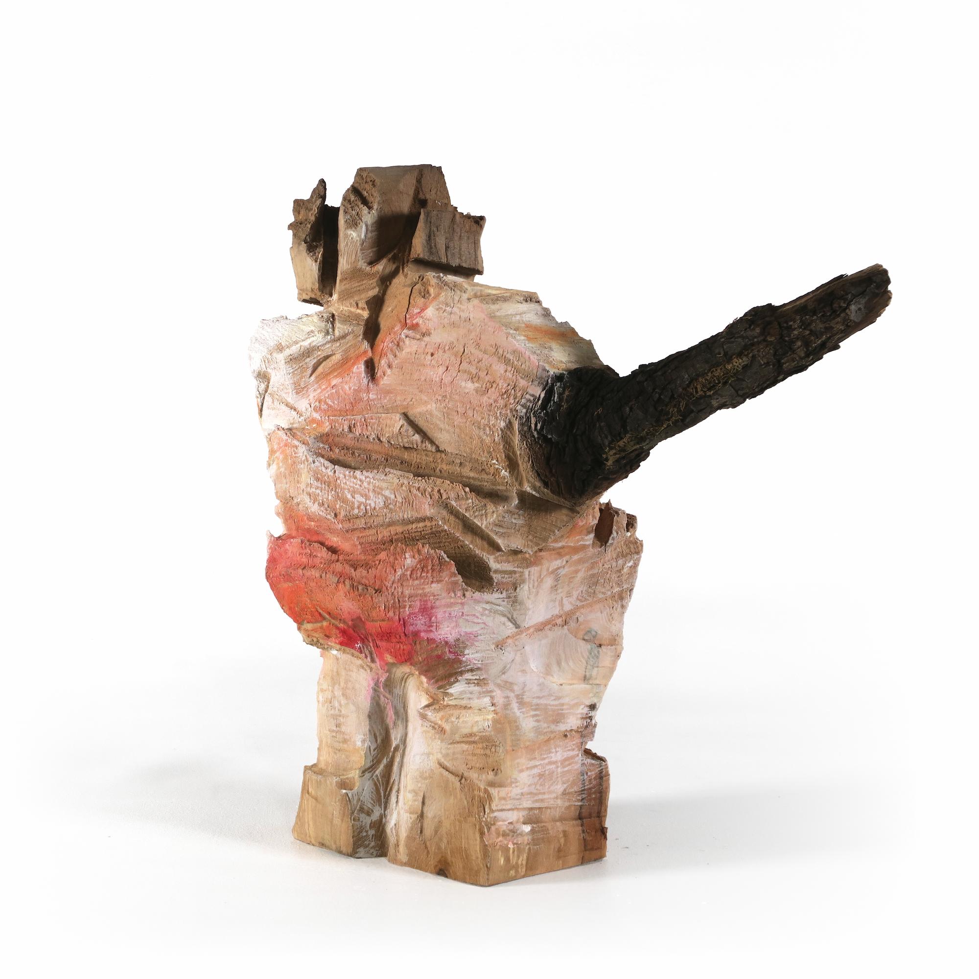 Holzskulptur 'Marianne' - Ein Statement für weibliche Stärke und Selbstbestimmung