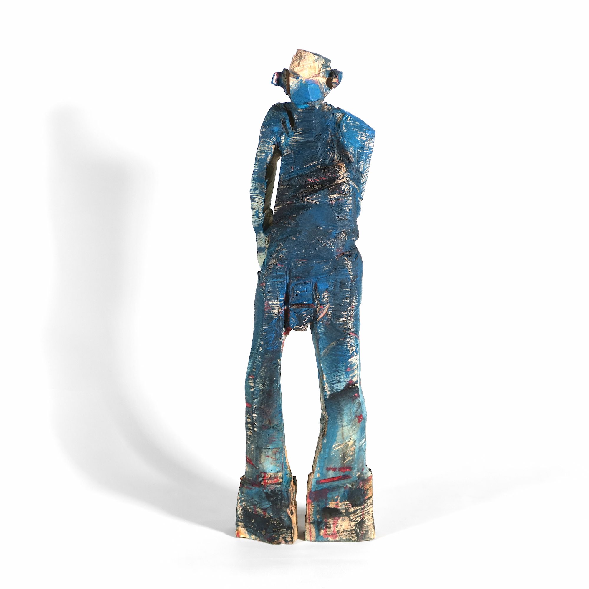 kleine Holzfigur 'Wigg' von vorne