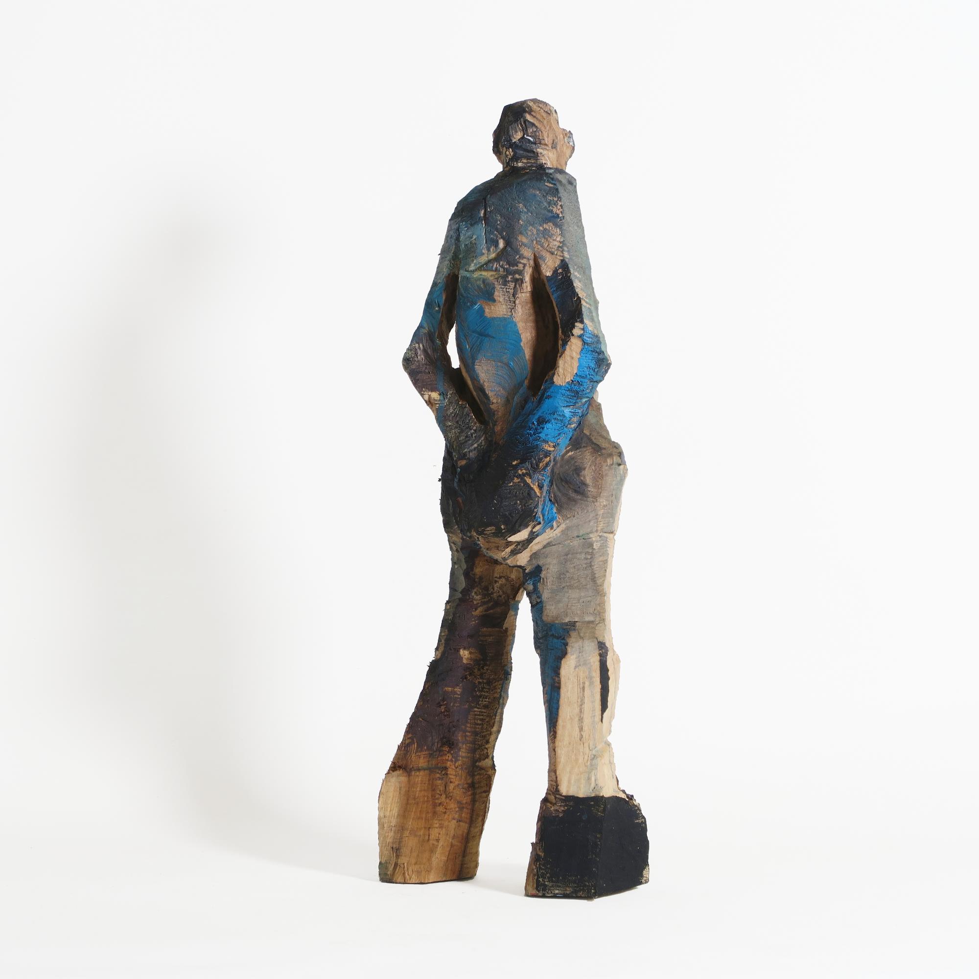 kleine Holzskulptur Marga von hinten