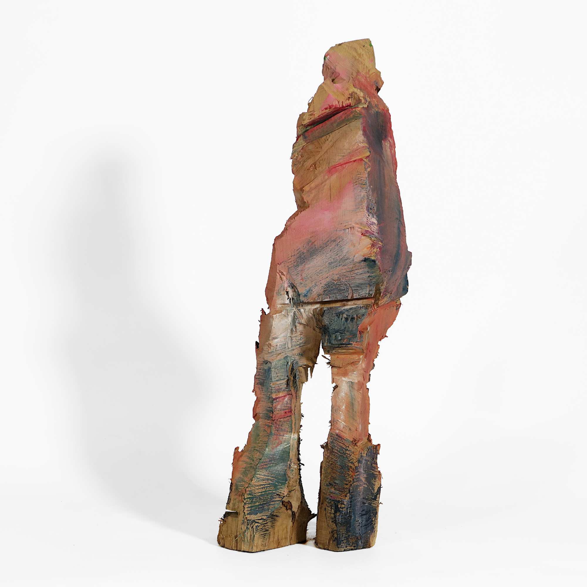 kleine Holzfigur Frieda von hinten